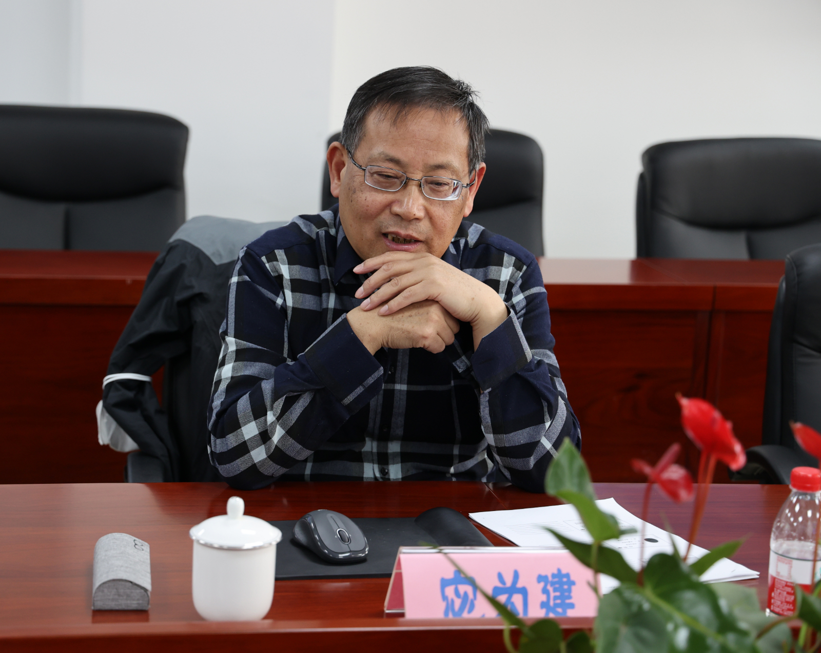 图二、宓为建教授作专题辅导报告.jpg