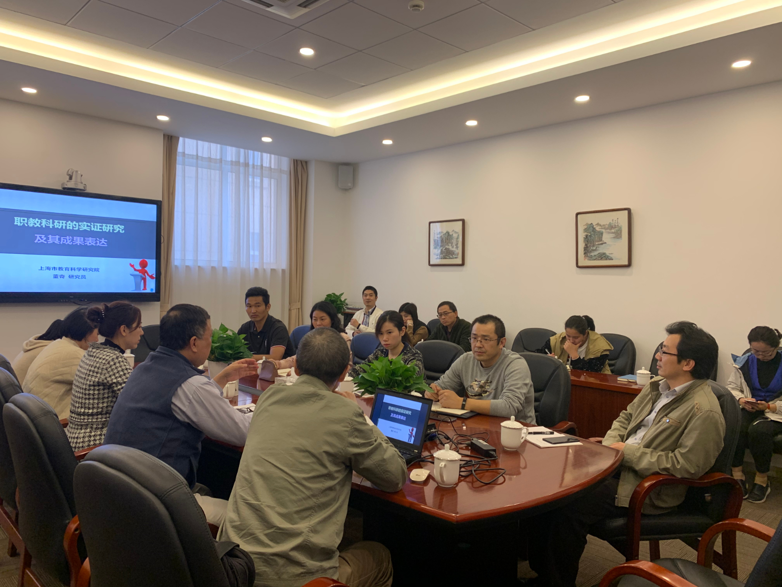 “职业教育科学研究”课题讲座 图三.jpg